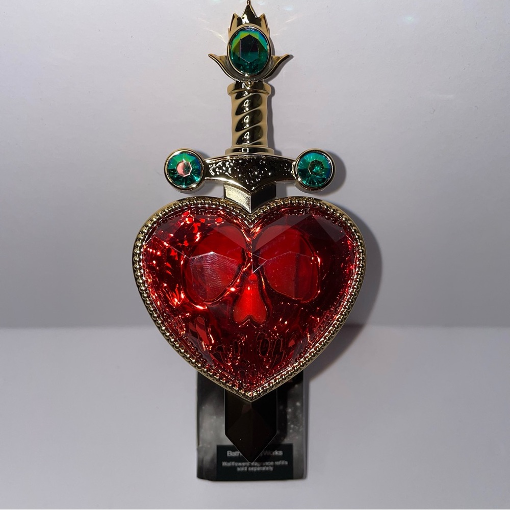 Bath & Body Works Disney Villains Evil Queen Wallflower Nightlight Scent Control